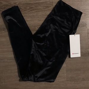 Nwt Lululemon Wunder lounge HR